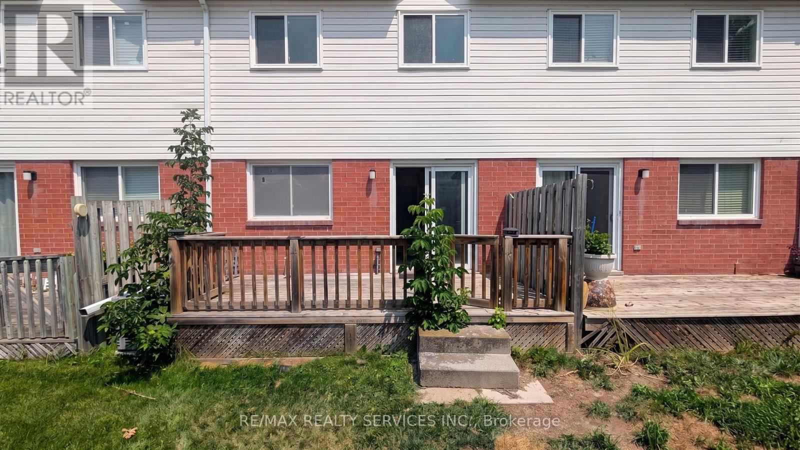 11 Beverly Lane, Halton Hills (Georgetown), Ontario  L7G 5L7 - Photo 16 - W13689042