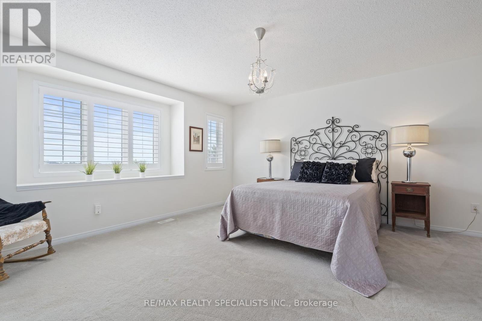 28 Chetholme Place, Halton Hills (Georgetown), Ontario  L7G 0E1 - Photo 20 - W13692100