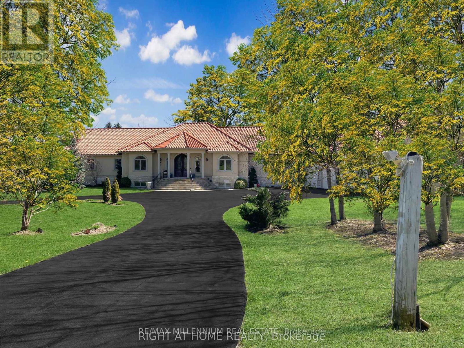 16282 27 Side Road, Halton Hills (Rural Halton Hills), Ontario  L0P 1N0 - Photo 2 - W13692250
