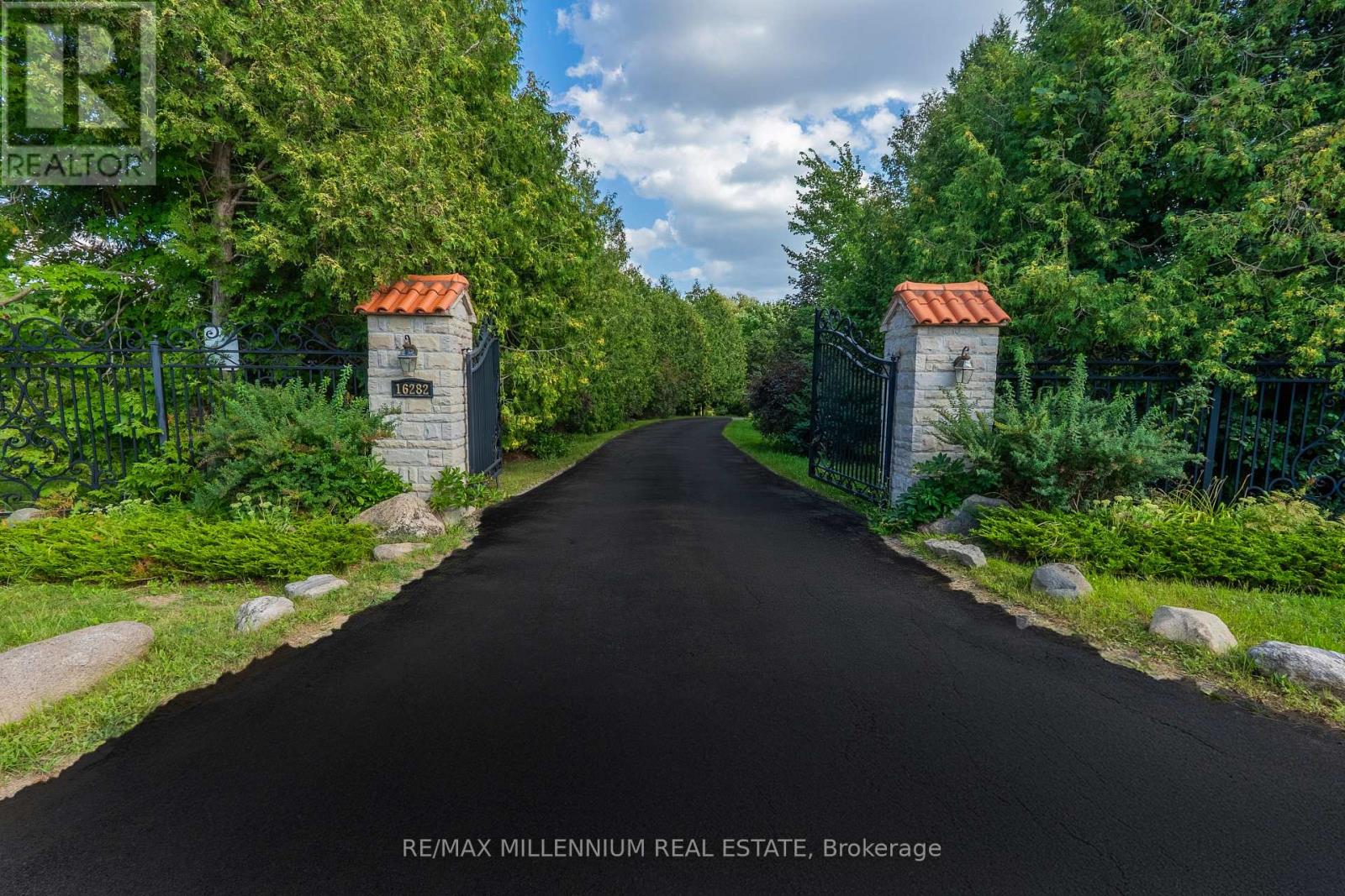 16282 27 Side Road, Halton Hills (Rural Halton Hills), Ontario  L0P 1N0 - Photo 46 - W13692250