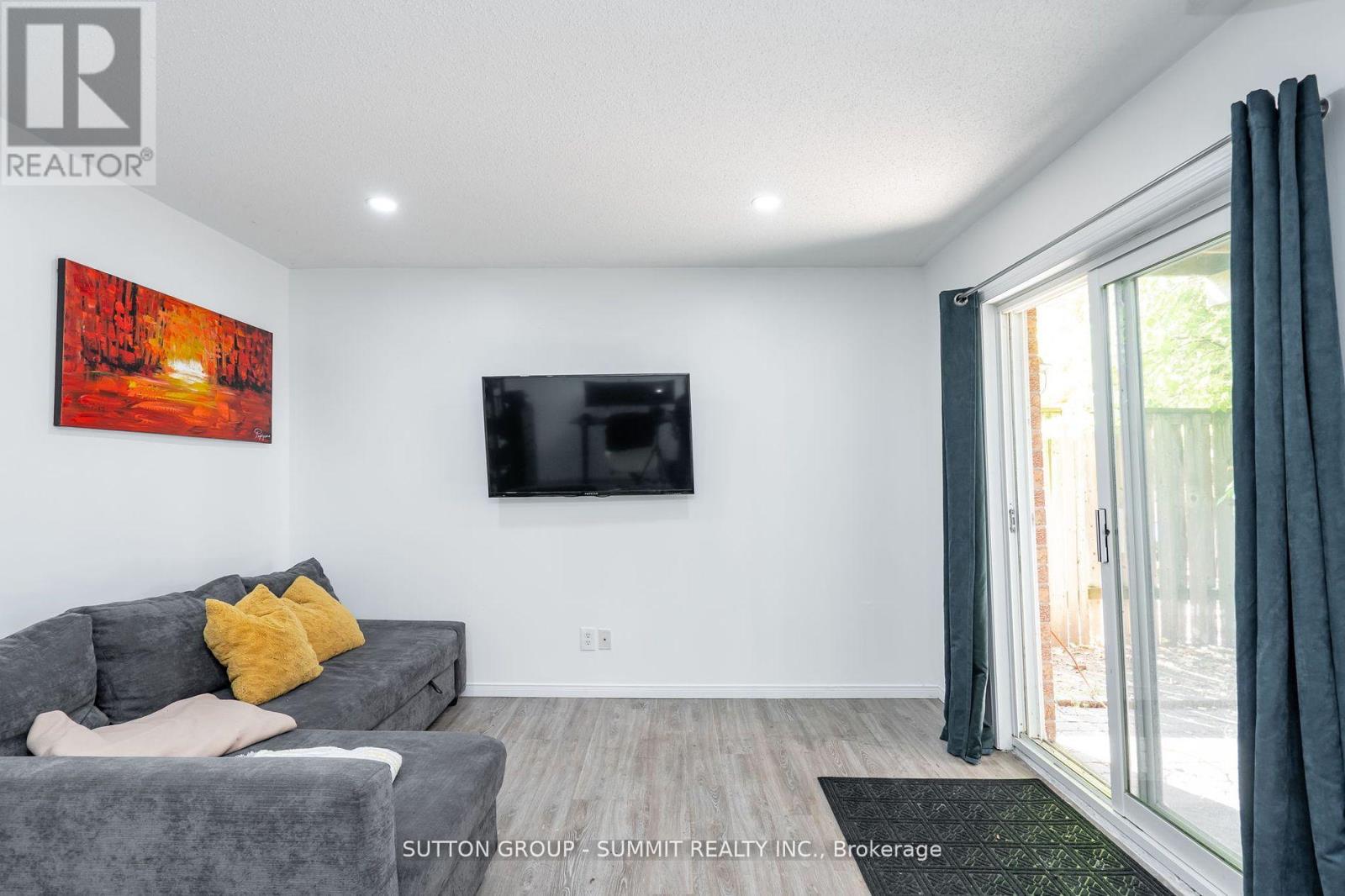 103 John Street, Halton Hills (Georgetown), Ontario  L7G 5A2 - Photo 9 - W13693864