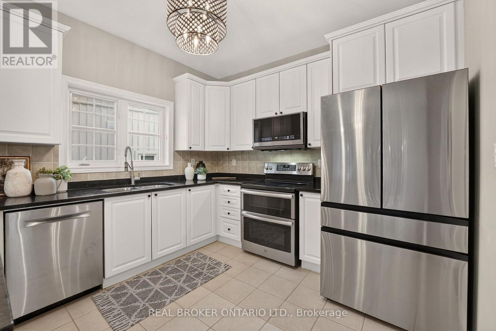 60 Meadowglen Boulevard, Halton Hills (Georgetown), Ontario  L7G 0B7 - Photo 15 - W13694782