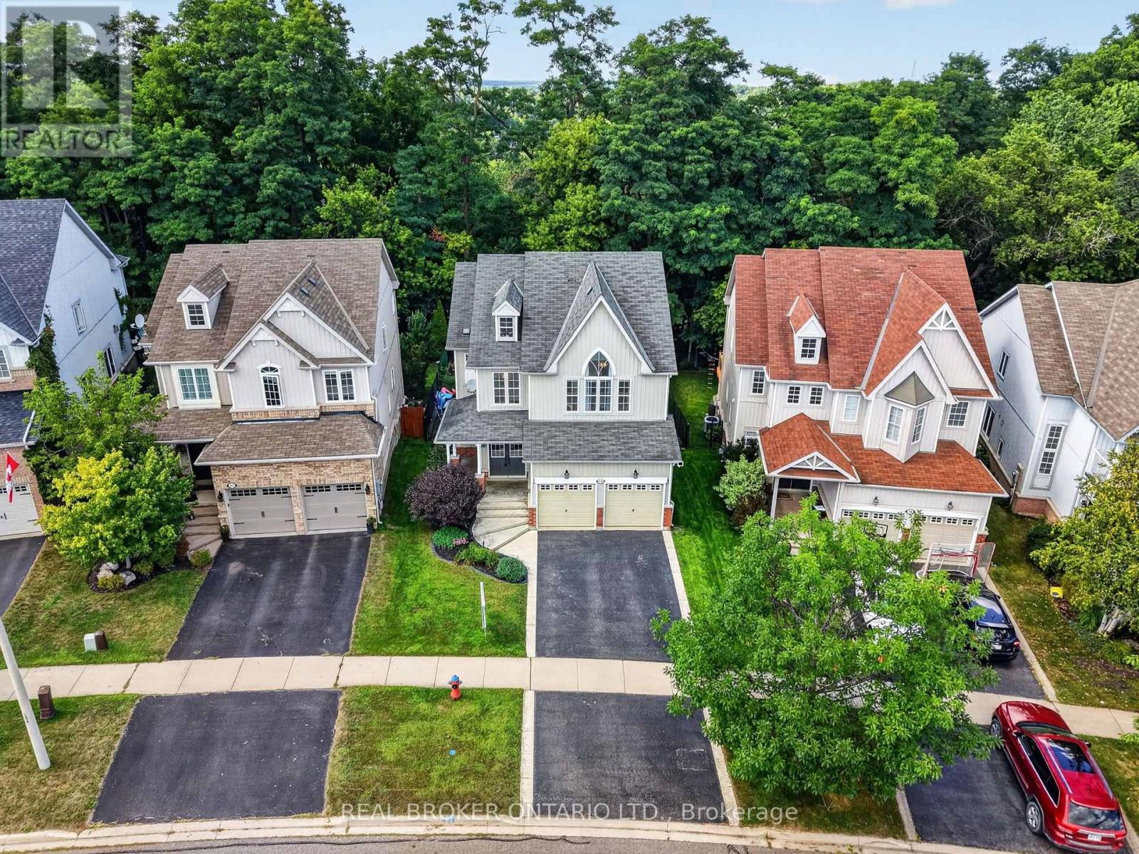 60 Meadowglen Boulevard, Halton Hills (Georgetown), Ontario  L7G 0B7 - Photo 2 - W13694782