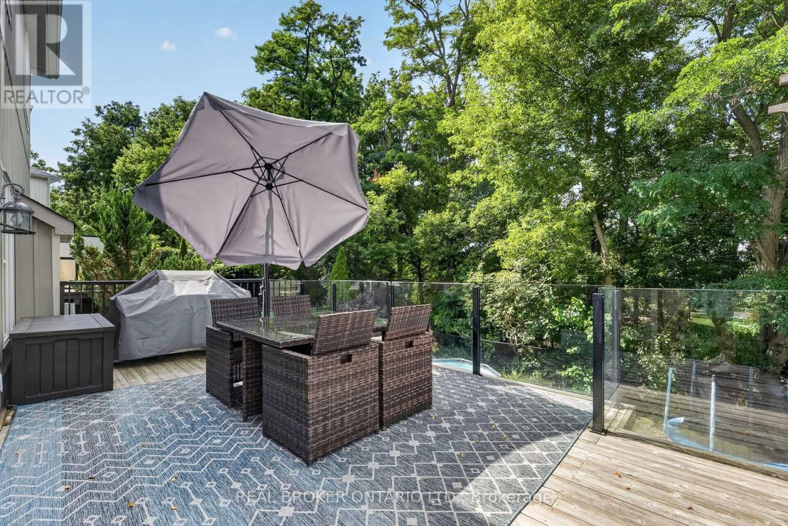 60 Meadowglen Boulevard, Halton Hills (Georgetown), Ontario  L7G 0B7 - Photo 3 - W13694782