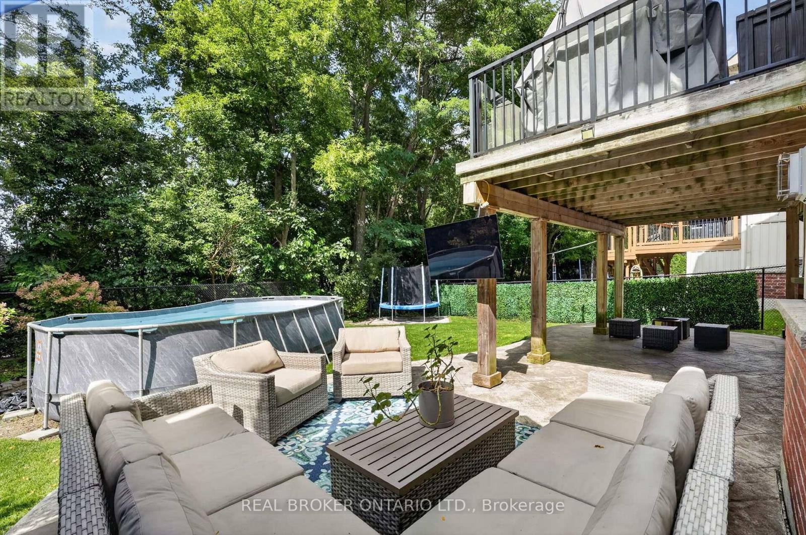 60 Meadowglen Boulevard, Halton Hills (Georgetown), Ontario  L7G 0B7 - Photo 4 - W13694782