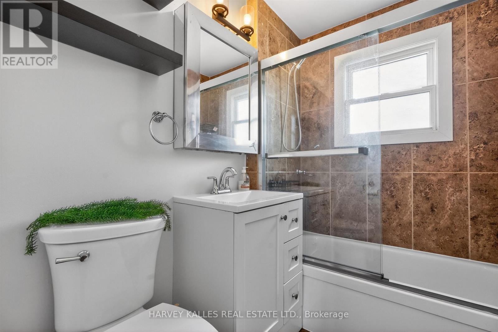 7566 Sixth Line, Milton (Tr Rural Trafalgar), Ontario  L0P 1E0 - Photo 10 - W13694996