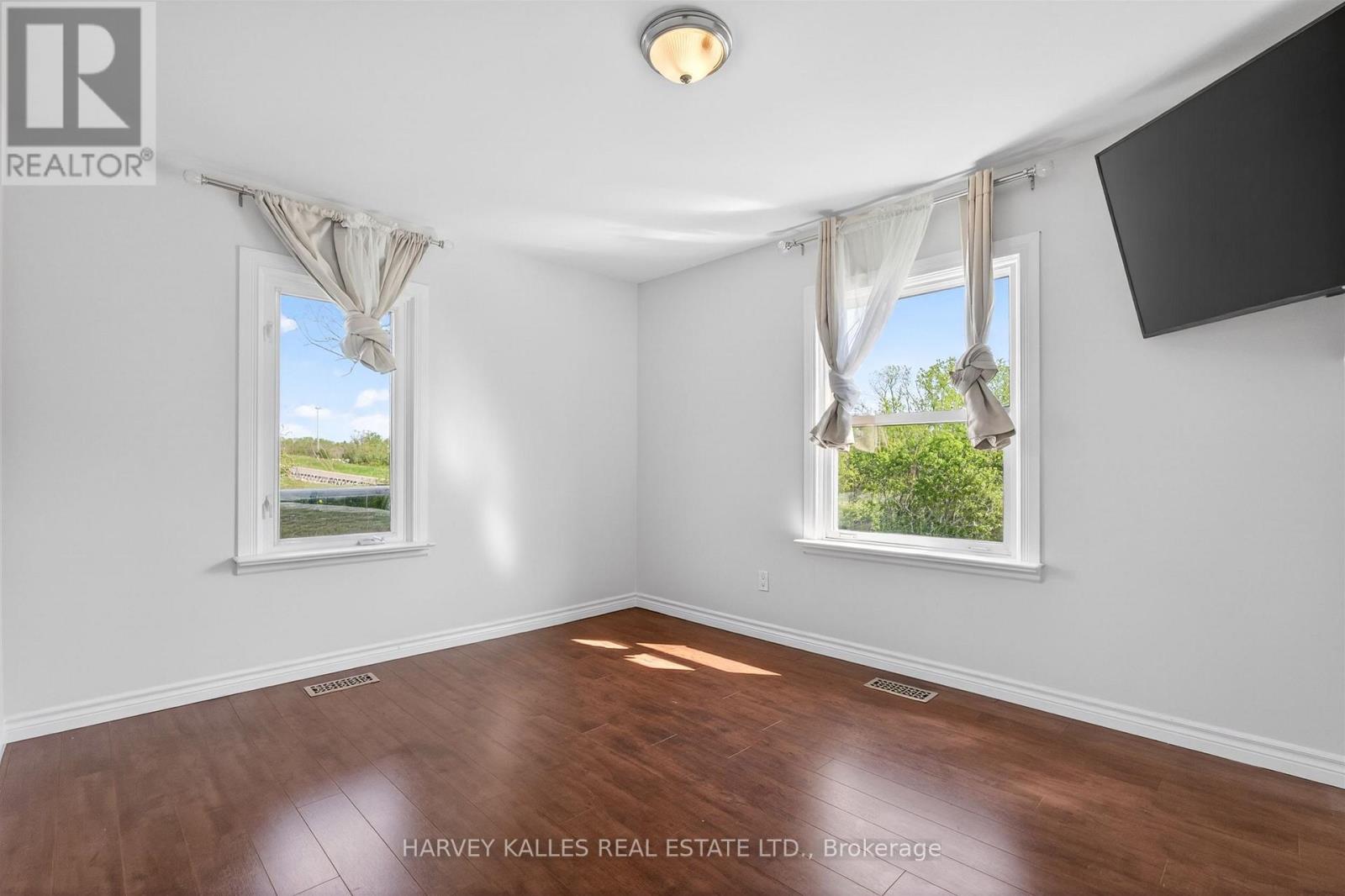 7566 Sixth Line, Milton (Tr Rural Trafalgar), Ontario  L0P 1E0 - Photo 12 - W13694996