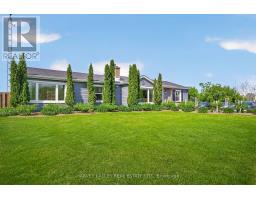 <div class="price">$4,200<small> Monthly</small></div> 7566 Sixth Line, Milton (Tr Rural Trafalgar)<br><div style="margin-bottom:8px;"><small>Harvey Kalles Real Estate Ltd.</small></div><div class='bed_bath'>3 Bed | 2 Bath</div>