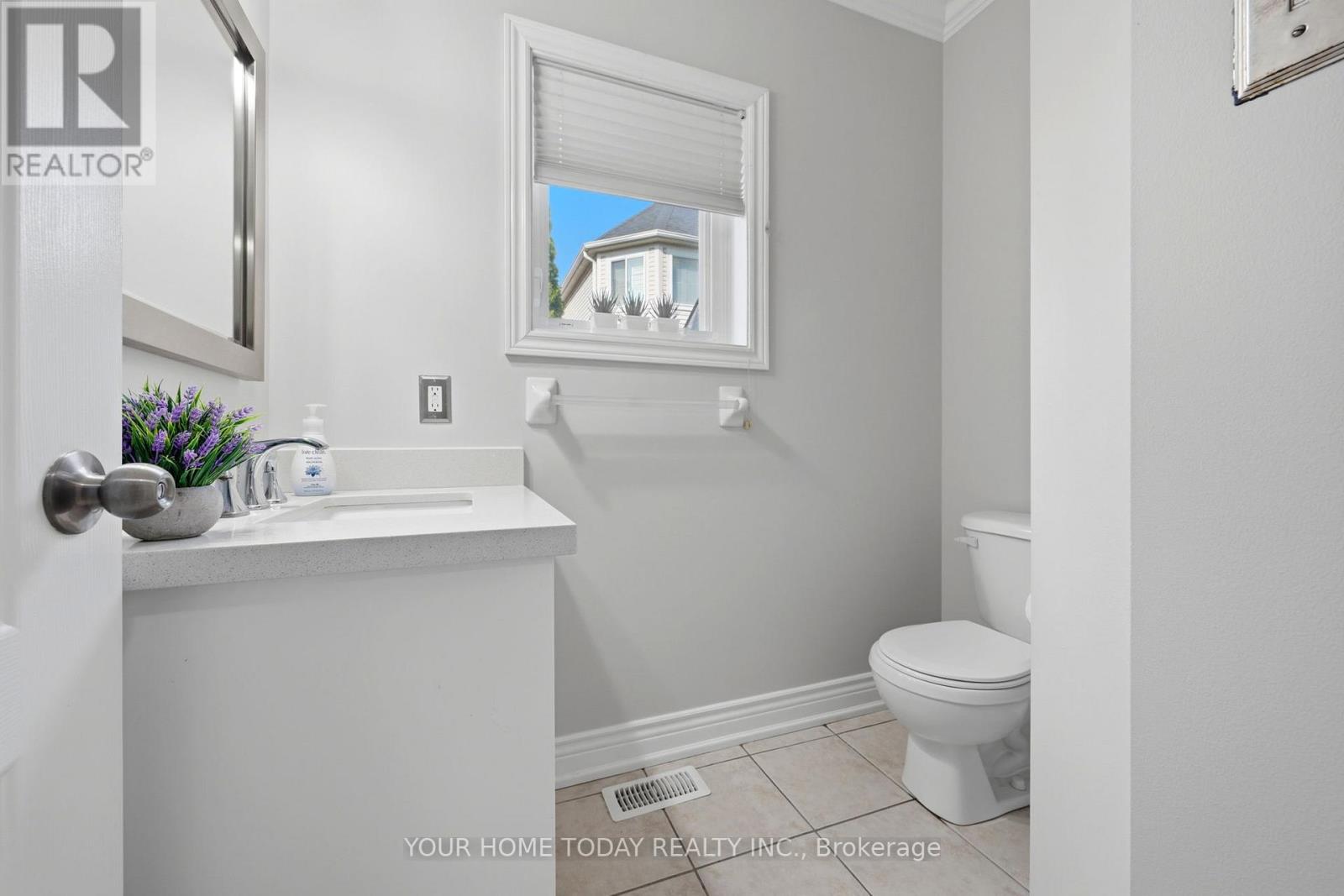 19 Mcnally Street, Halton Hills (Georgetown), Ontario  L7G 6B7 - Photo 17 - W13695478