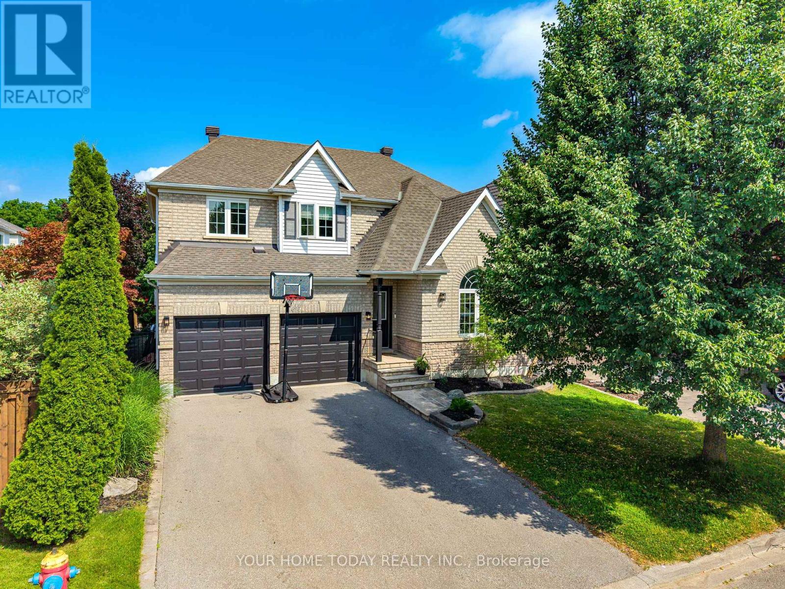 19 Mcnally Street, Halton Hills (Georgetown), Ontario  L7G 6B7 - Photo 2 - W13695478