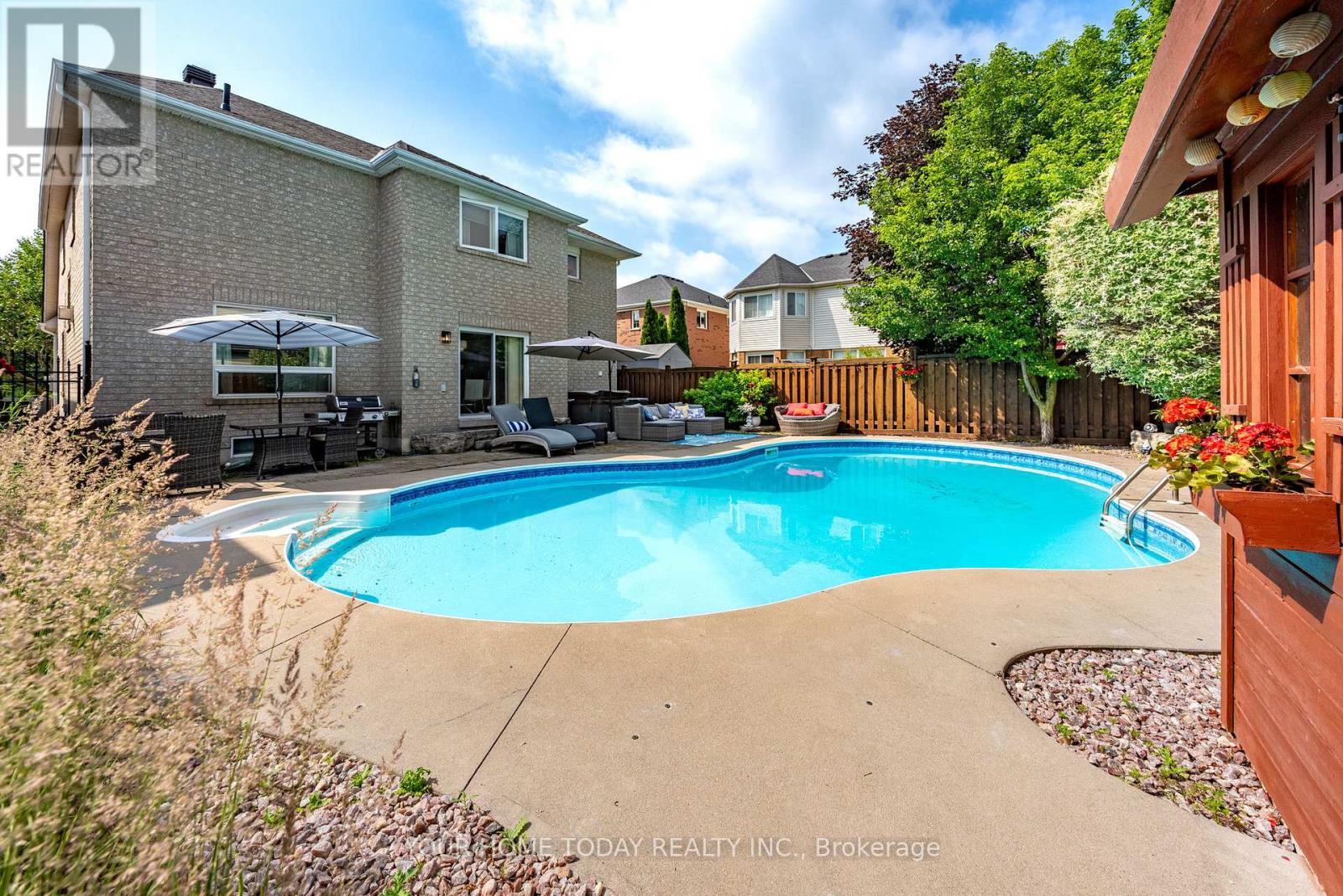 19 Mcnally Street, Halton Hills (Georgetown), Ontario  L7G 6B7 - Photo 43 - W13695478