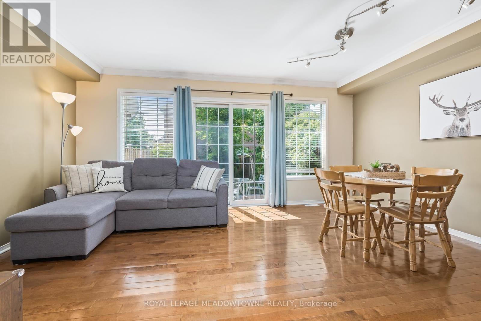 136 Dominion Gardens Drive, Halton Hills (Georgetown), Ontario  L7G 6B6 - Photo 12 - W13697128