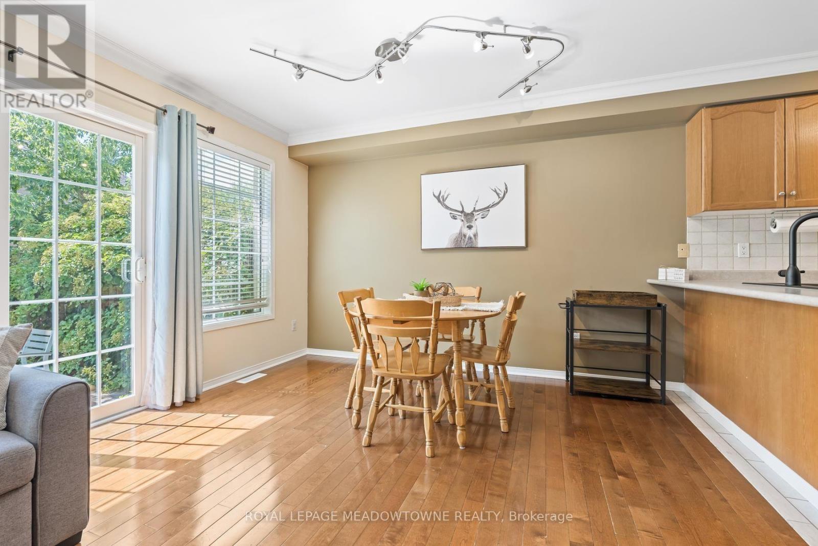 136 Dominion Gardens Drive, Halton Hills (Georgetown), Ontario  L7G 6B6 - Photo 16 - W13697128