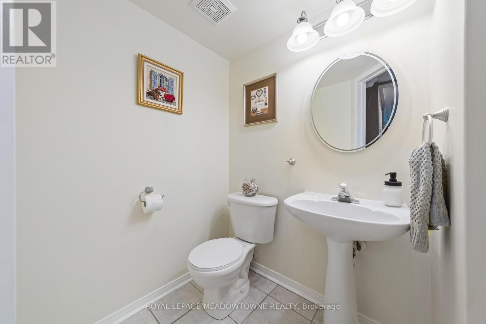 136 Dominion Gardens Drive, Halton Hills (Georgetown), Ontario  L7G 6B6 - Photo 18 - W13697128
