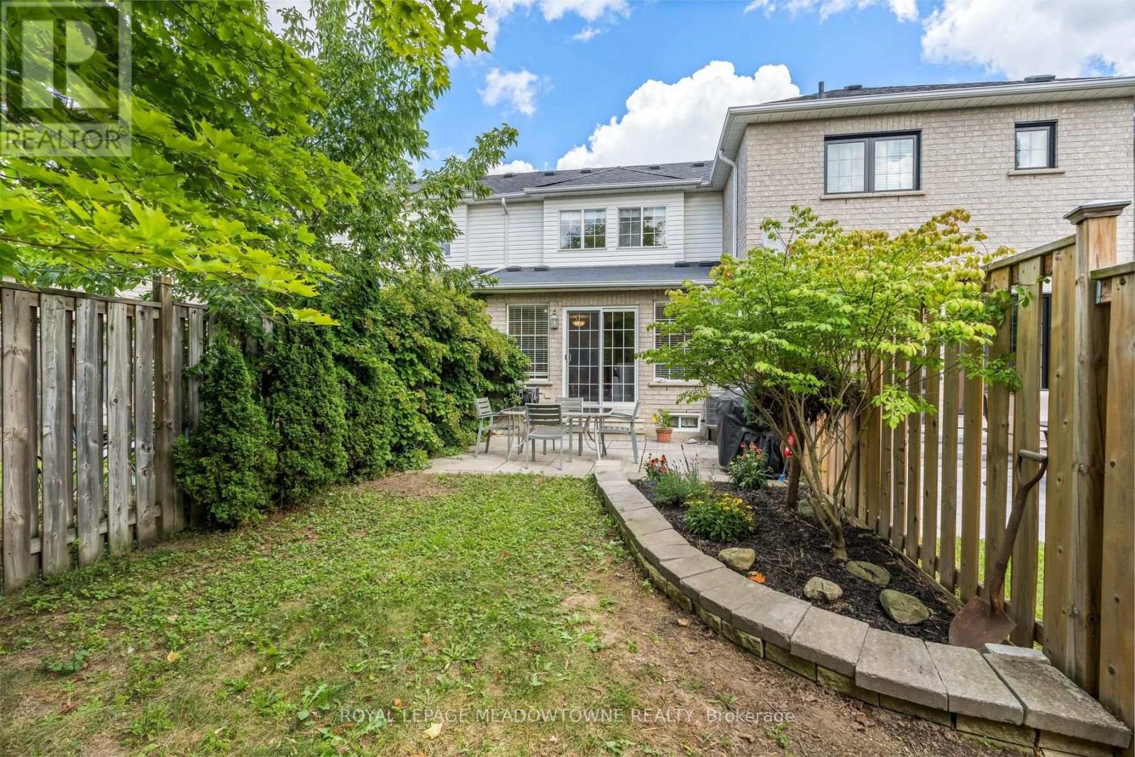 136 Dominion Gardens Drive, Halton Hills (Georgetown), Ontario  L7G 6B6 - Photo 32 - W13697128