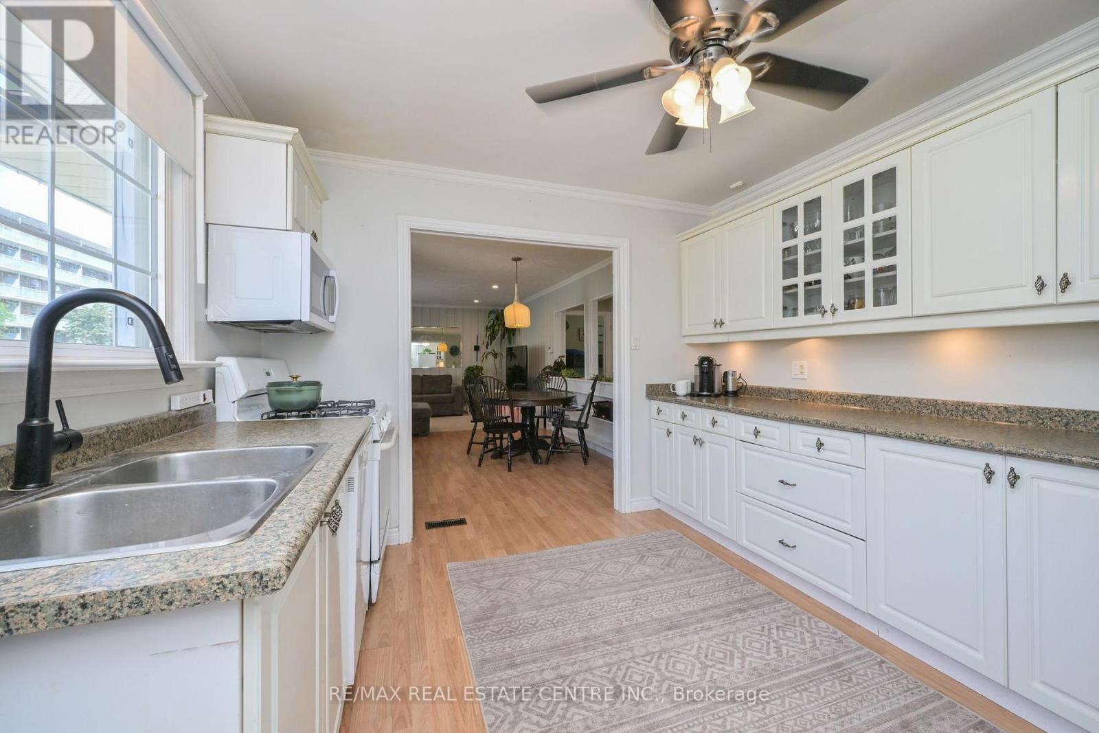 110 John Street, Halton Hills (Georgetown), Ontario  L7G 4T5 - Photo 7 - W13697410