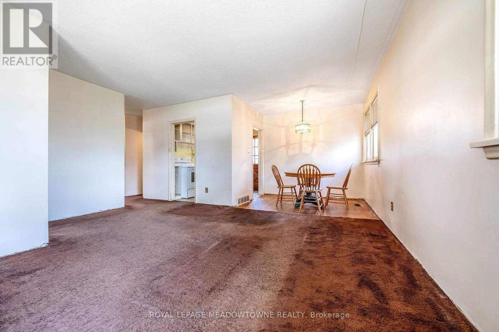 316 Westcott Road, Halton Hills (Ac Acton), Ontario  L7J 1R3 - Photo 6 - W13699078