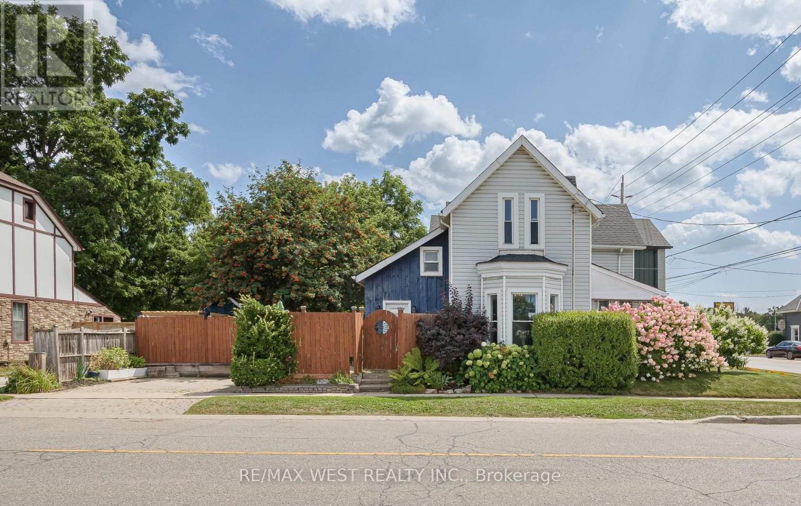 37 Main Street N, Halton Hills (Ac Acton), Ontario  L7J 1V5 - Photo 38 - W13699644
