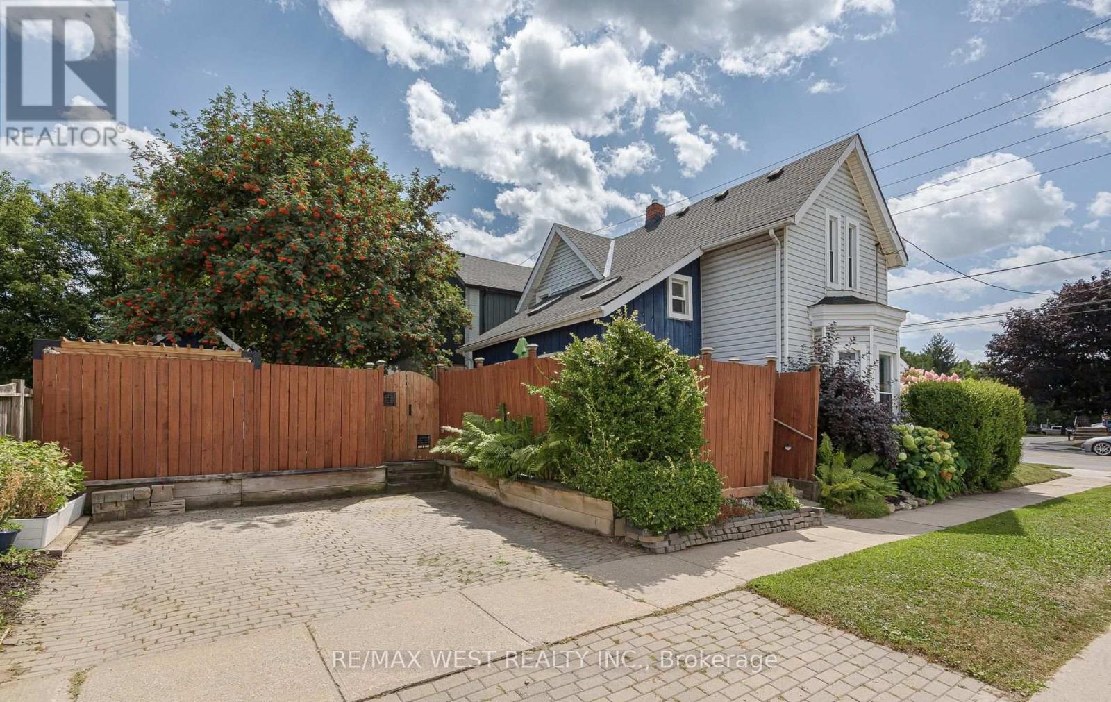 37 Main Street N, Halton Hills (Ac Acton), Ontario  L7J 1V5 - Photo 39 - W13699644
