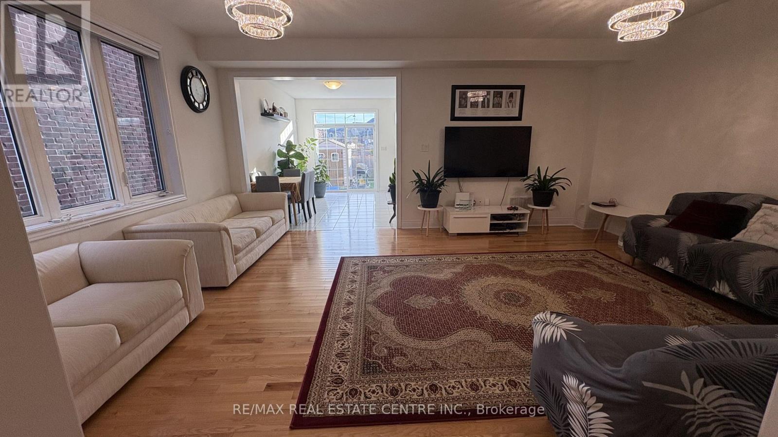 106 Branigan Crescent, Halton Hills (Georgetown), Ontario  L7G 0M8 - Photo 11 - W13701848