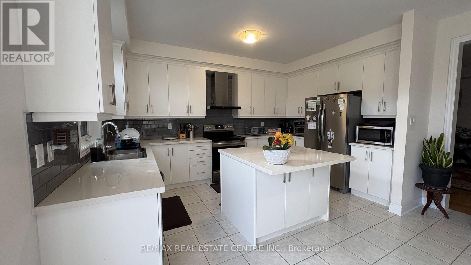 106 Branigan Crescent, Halton Hills (Georgetown), Ontario  L7G 0M8 - Photo 18 - W13701848