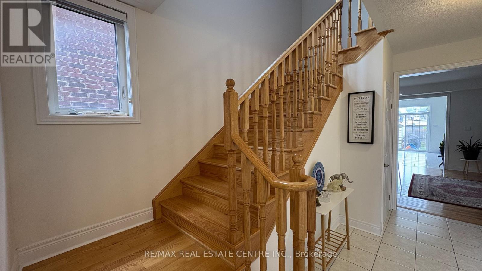 106 Branigan Crescent, Halton Hills (Georgetown), Ontario  L7G 0M8 - Photo 8 - W13701848
