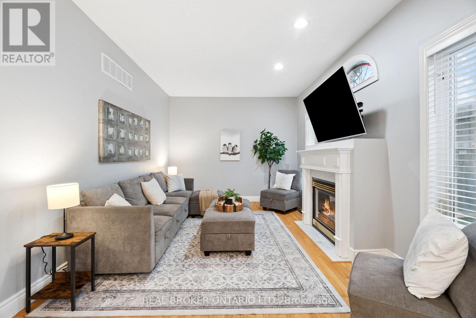27 Spruce Boulevard, Halton Hills (Ac Acton), Ontario  L7J 2Y3 - Photo 15 - W13702218