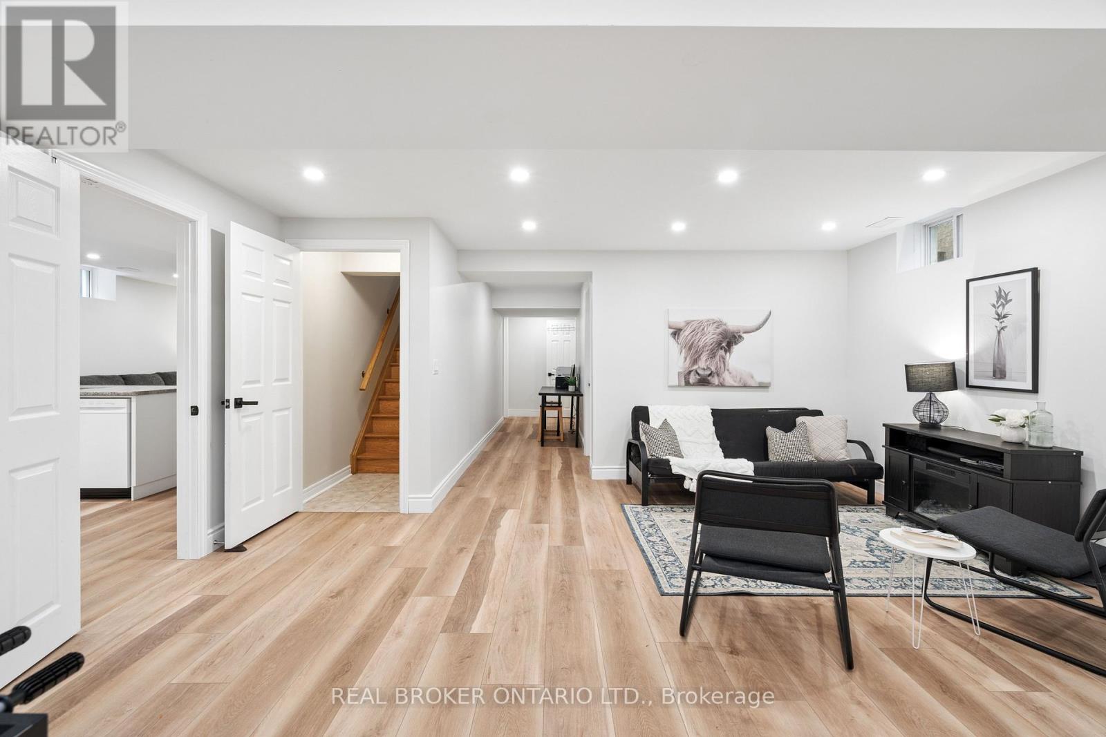 27 Spruce Boulevard, Halton Hills (Ac Acton), Ontario  L7J 2Y3 - Photo 31 - W13702218