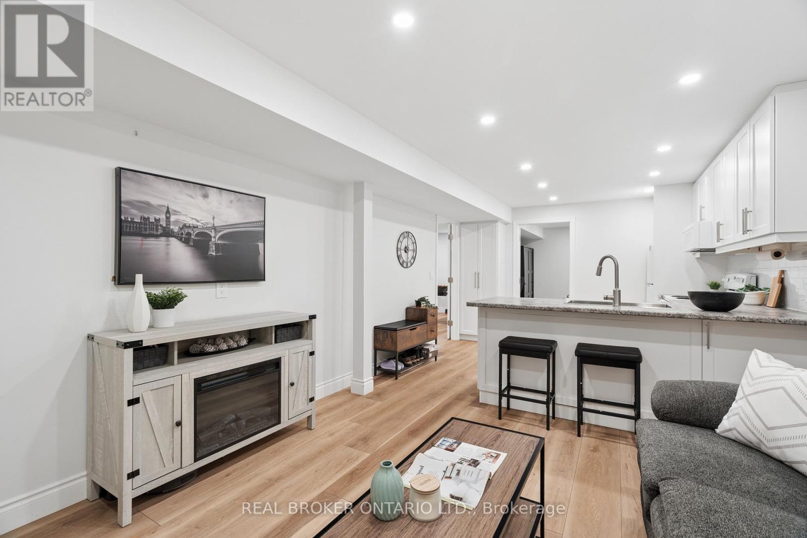 27 Spruce Boulevard, Halton Hills (Ac Acton), Ontario  L7J 2Y3 - Photo 39 - W13702218