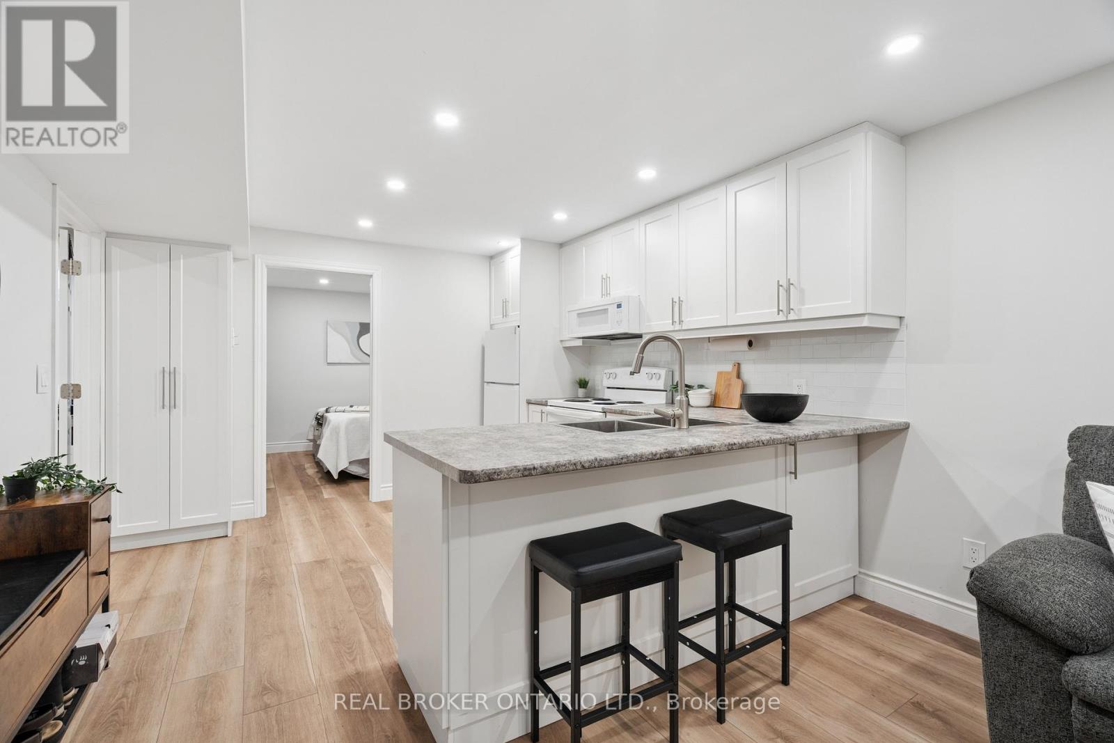 27 Spruce Boulevard, Halton Hills (Ac Acton), Ontario  L7J 2Y3 - Photo 40 - W13702218