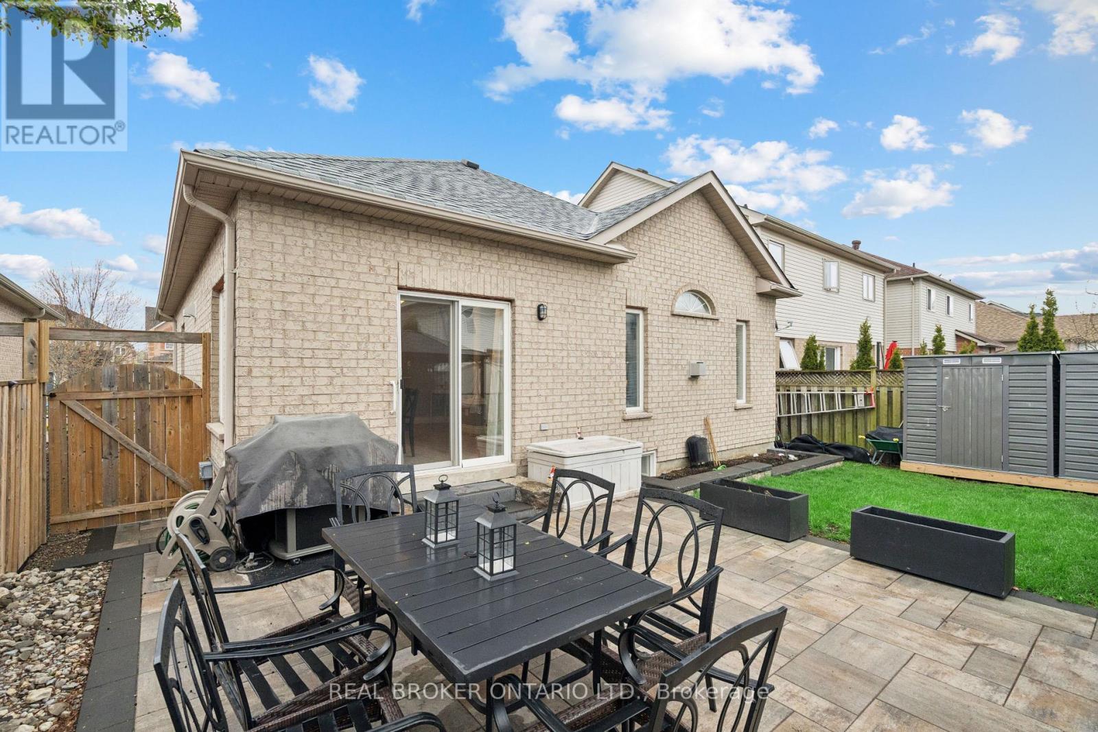 27 Spruce Boulevard, Halton Hills (Ac Acton), Ontario  L7J 2Y3 - Photo 43 - W13702218