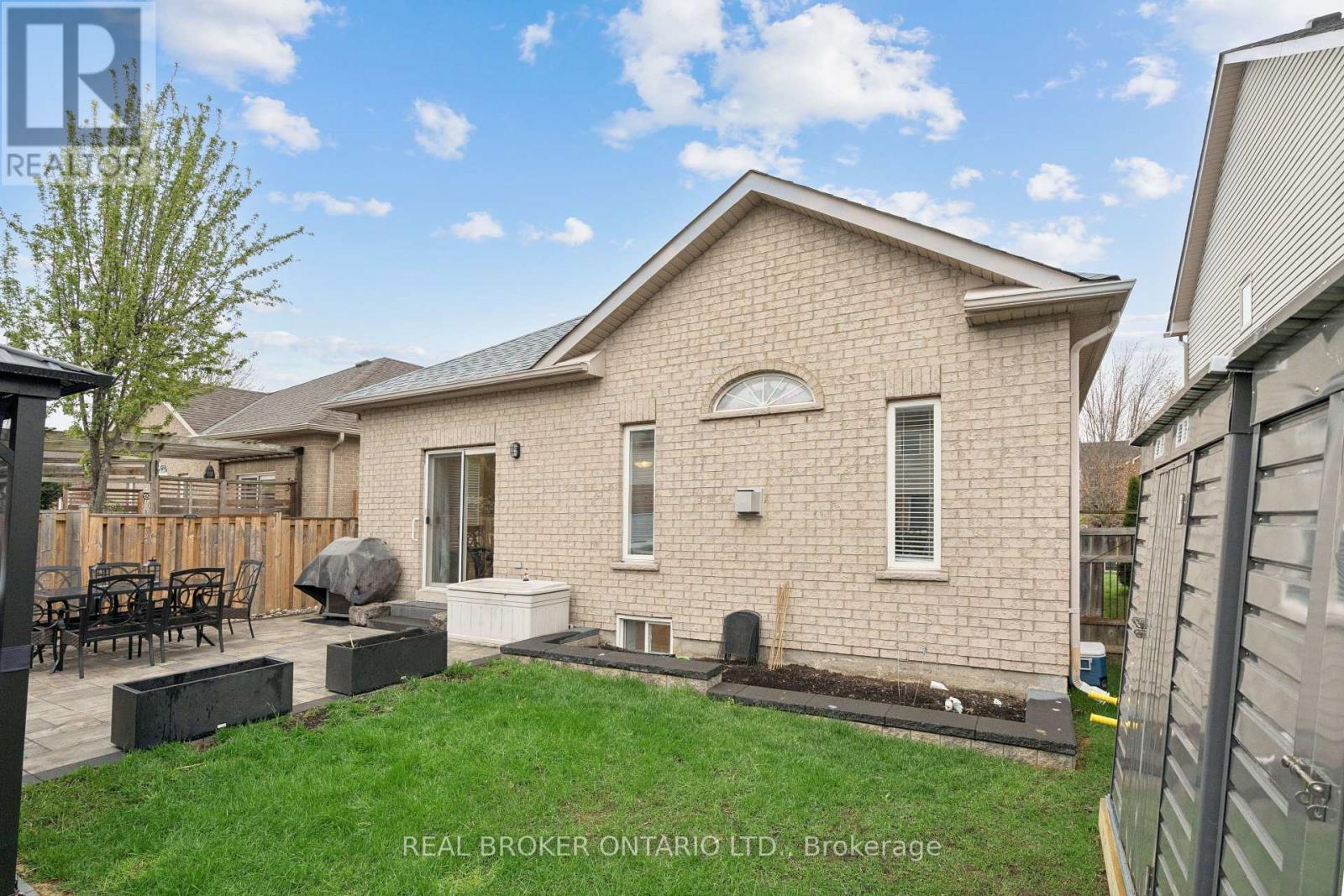 27 Spruce Boulevard, Halton Hills (Ac Acton), Ontario  L7J 2Y3 - Photo 46 - W13702218