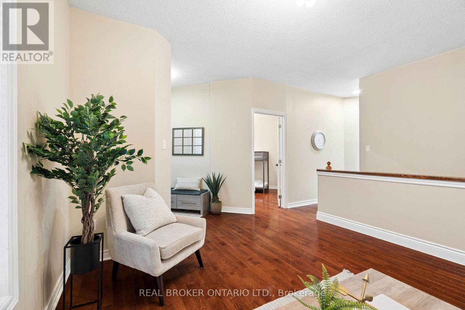 27 Spruce Boulevard, Halton Hills (Ac Acton), Ontario  L7J 2Y3 - Photo 6 - W13702218
