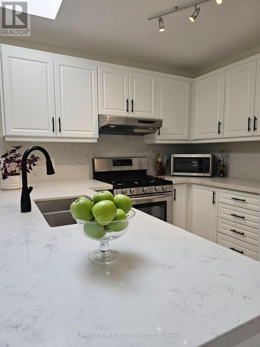 4 Kingsley Road S, Halton Hills (Ac Acton), Ontario  L7J 2Z5 - Photo 11 - W13705786