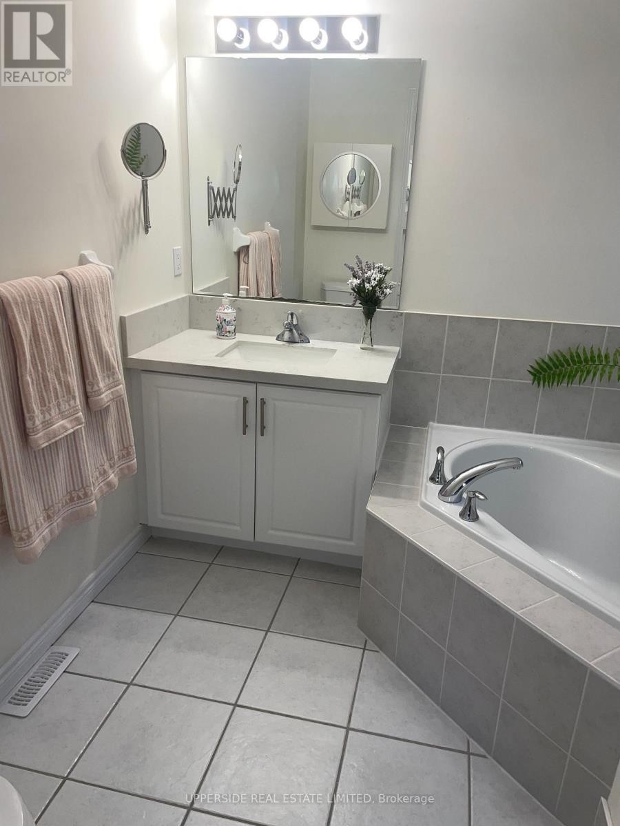 4 Kingsley Road S, Halton Hills (Ac Acton), Ontario  L7J 2Z5 - Photo 16 - W13705786