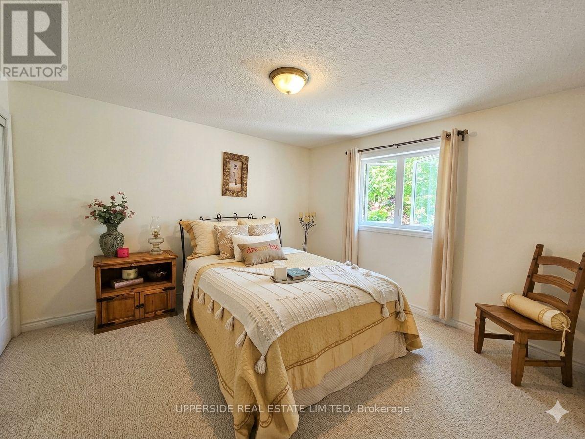 4 Kingsley Road S, Halton Hills (Ac Acton), Ontario  L7J 2Z5 - Photo 18 - W13705786
