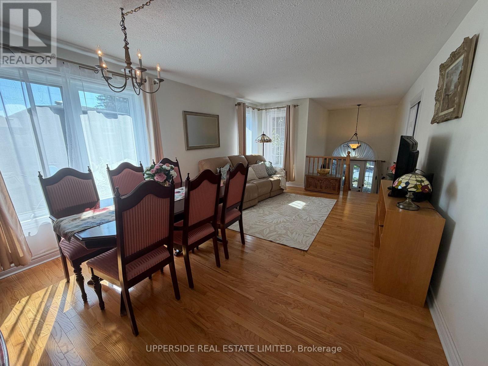 4 Kingsley Road S, Halton Hills (Ac Acton), Ontario  L7J 2Z5 - Photo 6 - W13705786