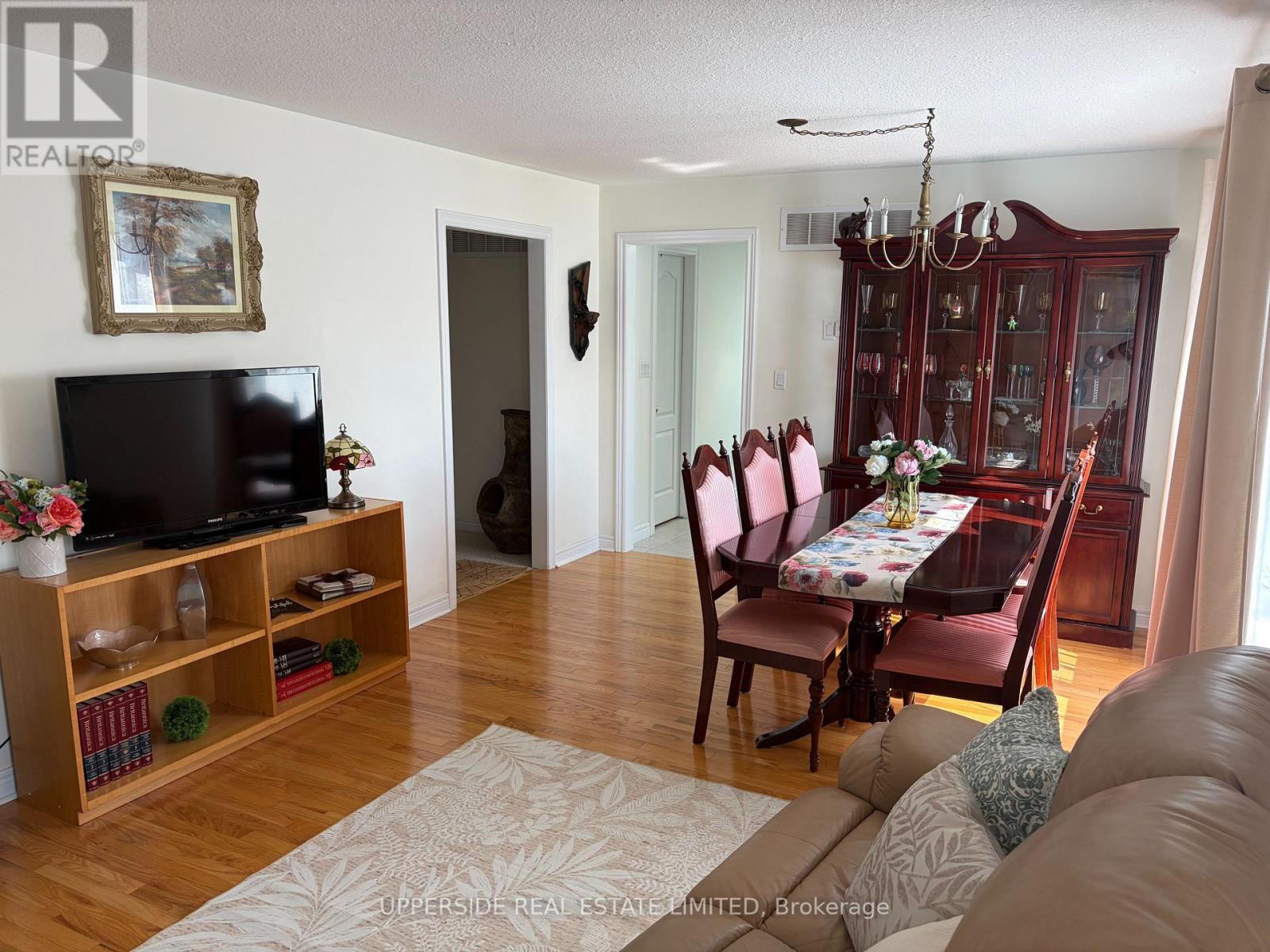 4 Kingsley Road S, Halton Hills (Ac Acton), Ontario  L7J 2Z5 - Photo 8 - W13705786