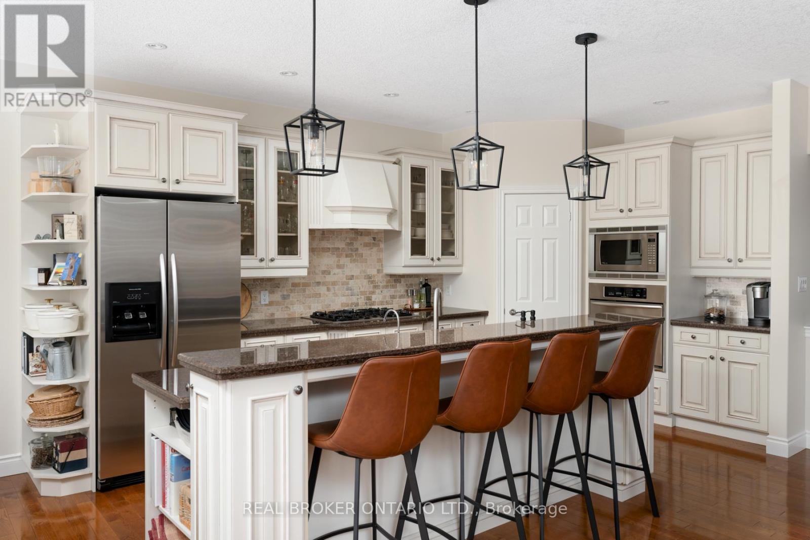 9 Allison Court, Halton Hills (Rural Halton Hills), Ontario  L7G 4S4 - Photo 10 - W13707456