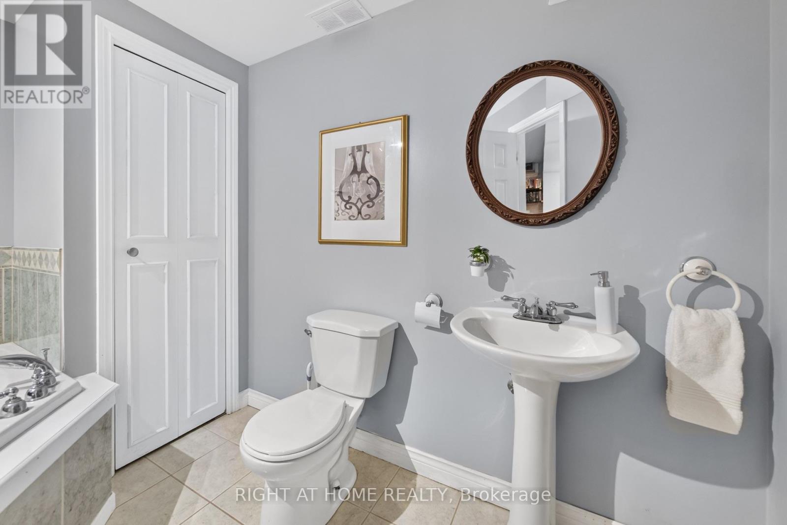 3 Beverly Lane, Halton Hills (Georgetown), Ontario  L7G 5L7 - Photo 35 - W13707816