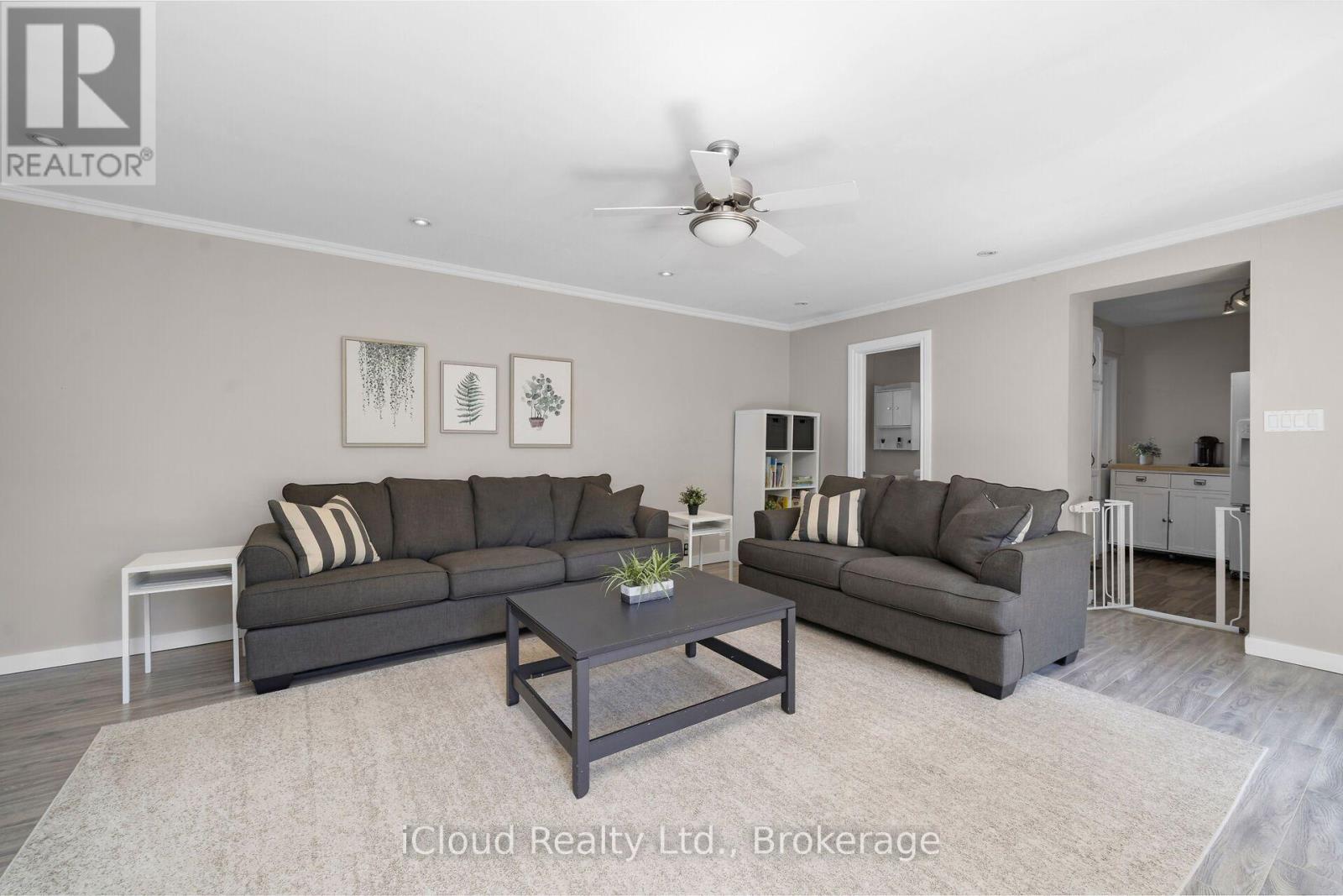 128 Elmore Drive, Halton Hills (Ac Acton), Ontario  L7J 1T2 - Photo 18 - W13709266