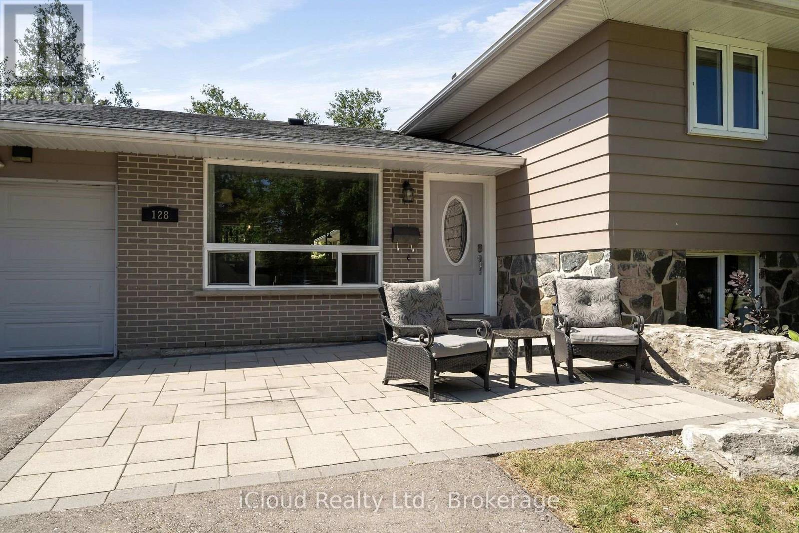 128 Elmore Drive, Halton Hills (Ac Acton), Ontario  L7J 1T2 - Photo 2 - W13709266