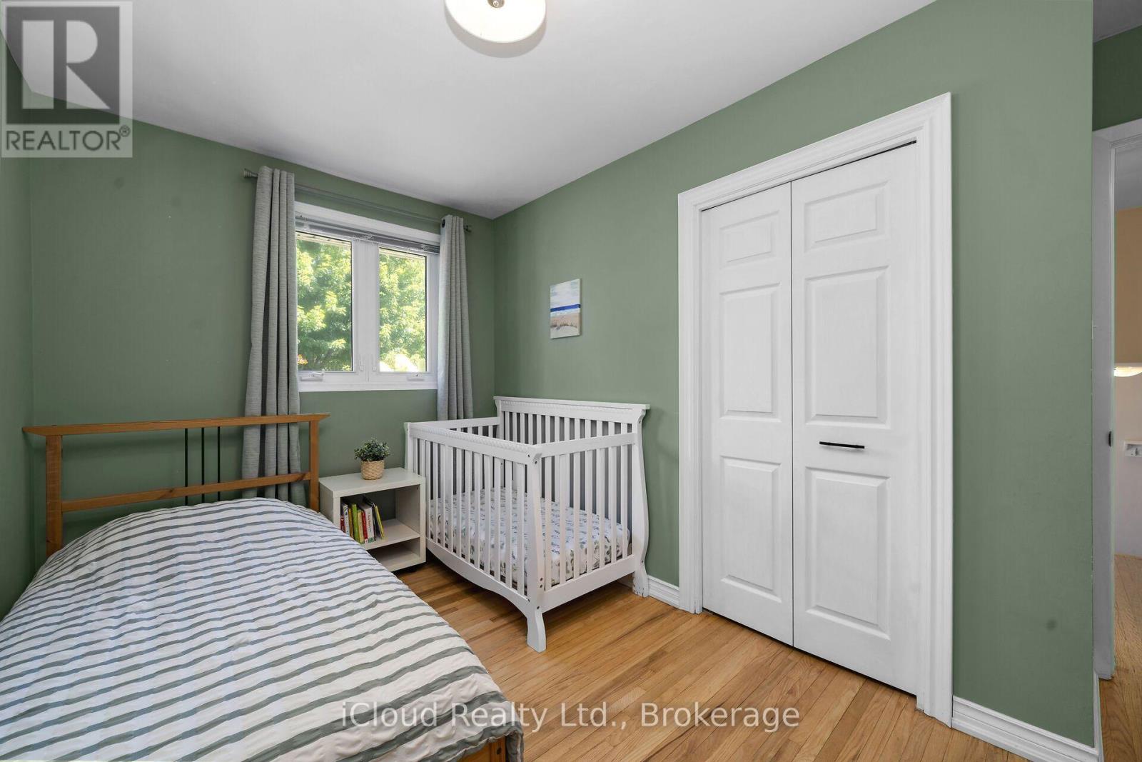 128 Elmore Drive, Halton Hills (Ac Acton), Ontario  L7J 1T2 - Photo 25 - W13709266