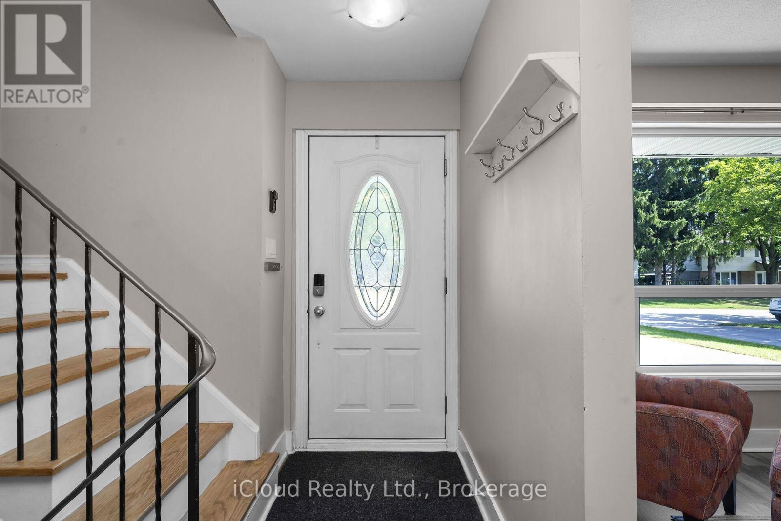 128 Elmore Drive, Halton Hills (Ac Acton), Ontario  L7J 1T2 - Photo 3 - W13709266