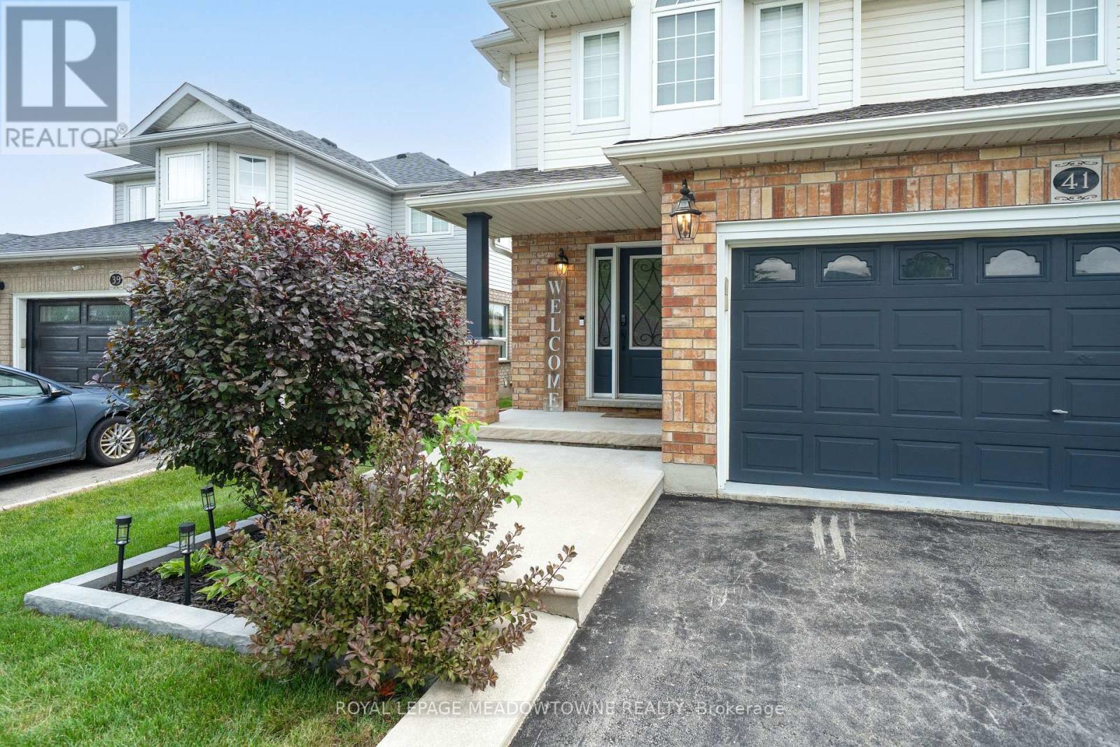 41 Beardmore Crescent, Halton Hills (Ac Acton), Ontario  L7J 2Z1 - Photo 4 - W13710424
