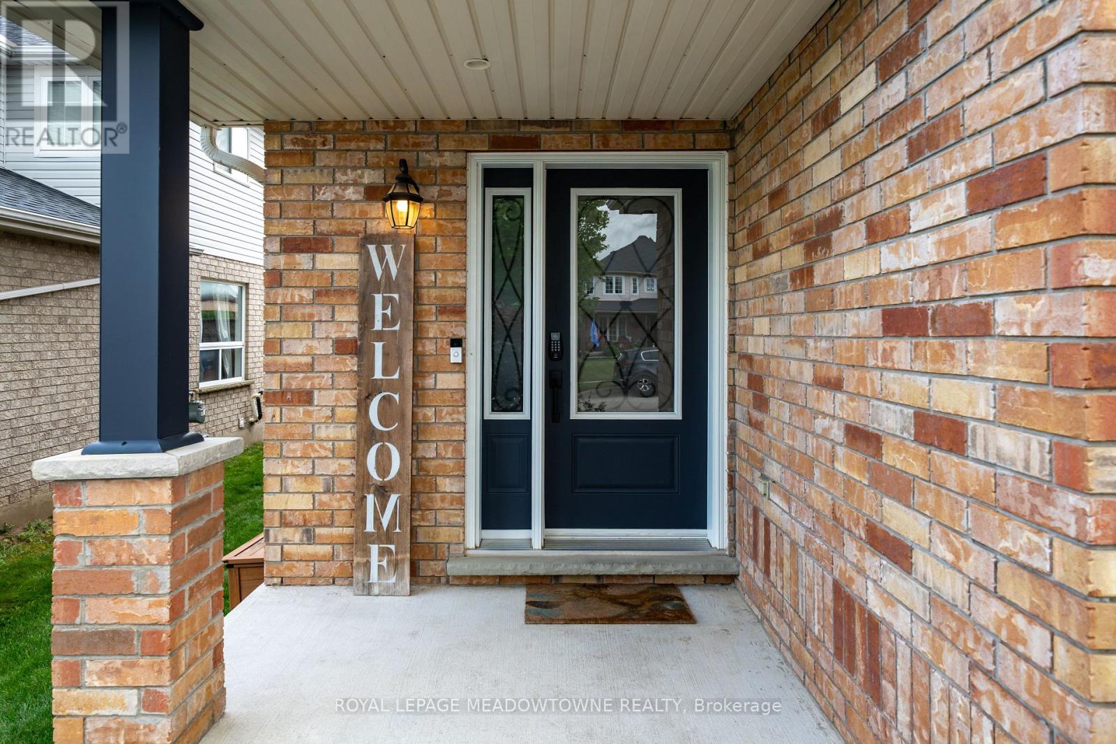 41 Beardmore Crescent, Halton Hills (Ac Acton), Ontario  L7J 2Z1 - Photo 5 - W13710424