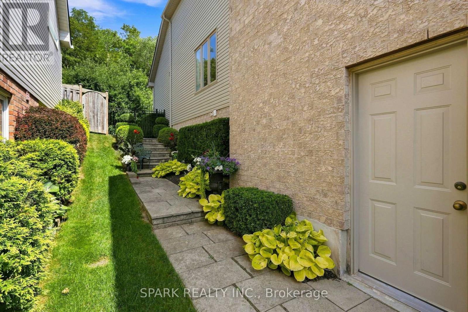 179 Tanners Drive S, Halton Hills (Ac Acton), Ontario  L7J 3A8 - Photo 46 - W13710680