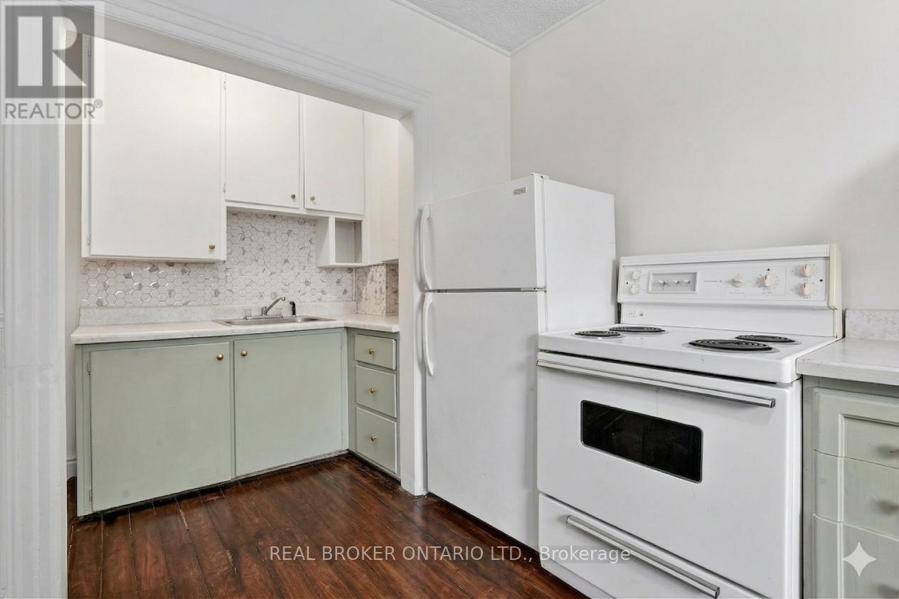 53-55 Wellington Street, Halton Hills (Ac Acton), Ontario  L7J 2H1 - Photo 12 - W13710920