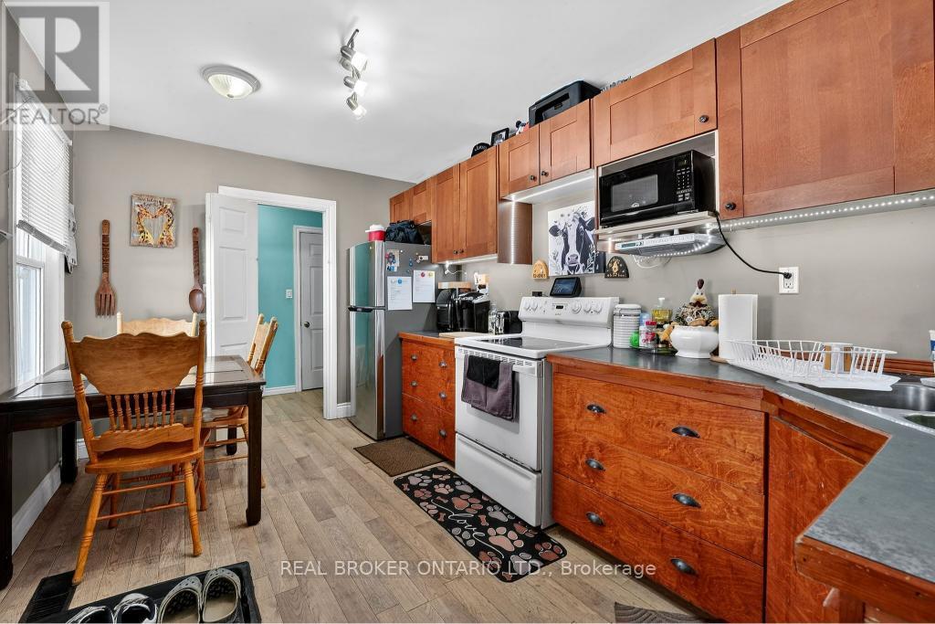 53-55 Wellington Street, Halton Hills (Ac Acton), Ontario  L7J 2H1 - Photo 14 - W13710920