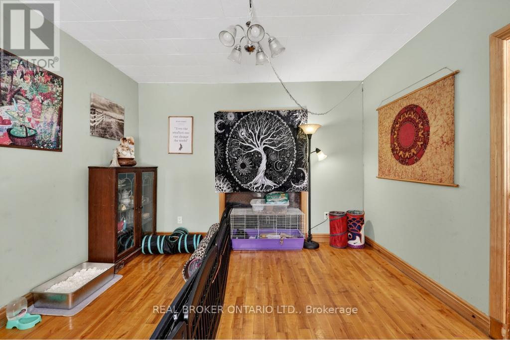 53-55 Wellington Street, Halton Hills (Ac Acton), Ontario  L7J 2H1 - Photo 15 - W13710920